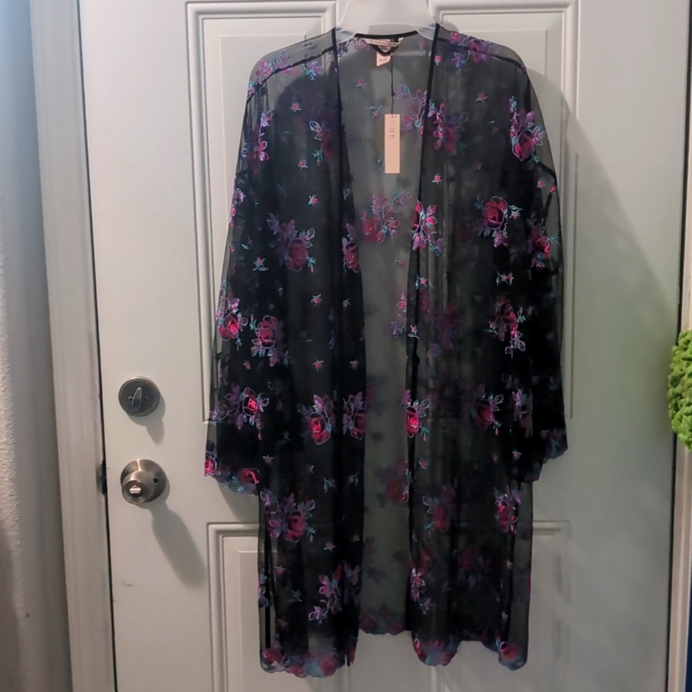 Victoria Secret Robe/lingerie